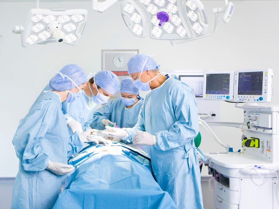 Ruedas para mesas de cirugía